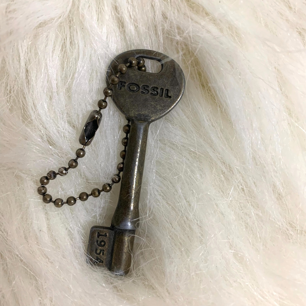 FOSSIL Dark Bronze Metal Vintage Fob 2" KEY Purse Charm Hang Tag H68